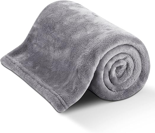 【Amazon.co.jp 限定】チチロバ(Titiroba) 毛布 ひざ掛け フランネル ブランケット あったか 軽量 秋 冬 洗える もうふ 膝掛け ハーフケット 乾きやすい オールシーズン エコテックス認証 70x100cm ライトグレー